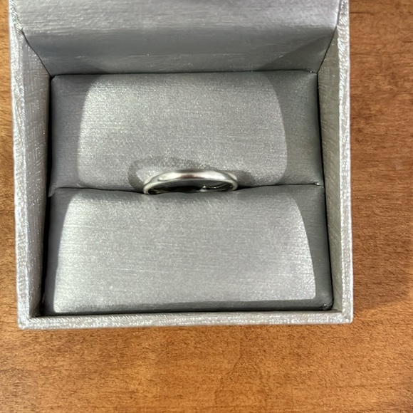 RARE! RETIRED James Avery Rainbow Ring - Picture 3 of 6
